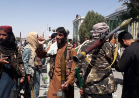 Liderul suprem taliban cere Guvernului să implementeze legea islamică sharia