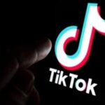 Autointitulatul ”Regele TikTok”, reținut în timp ce era LIVE. Cum și-a terorizat vecinii timp de un an