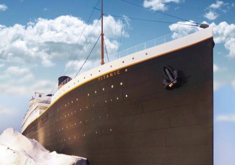 Icebergul de la Muzeul Titanic s-a prăbușit și trei vizitatori au ajuns la spital