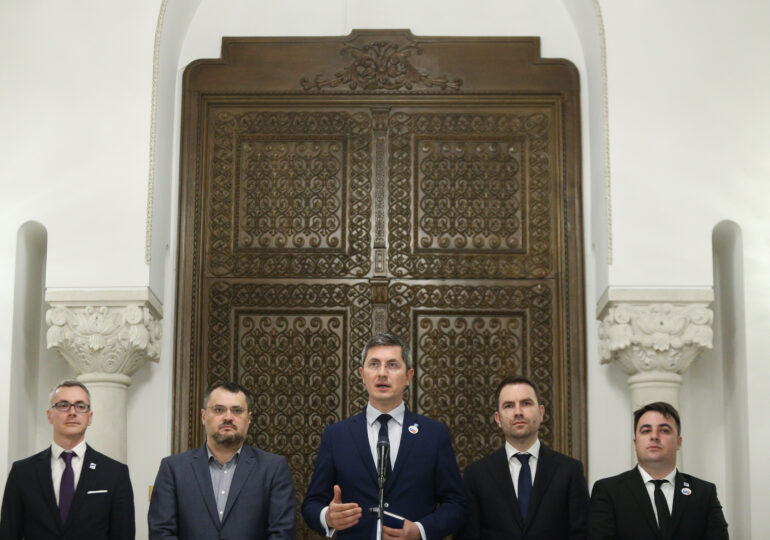 USR PLUS își retrage sprijinul politic pentru Florin Cîțu și cere negocieri pentru desemnarea unui alt premier