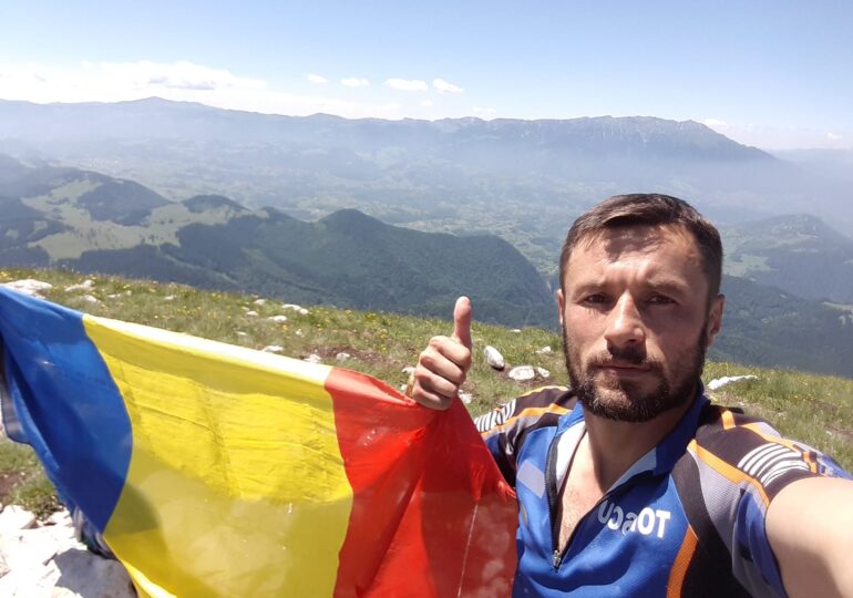 Pompierul Iulian Rotariu a câștigat ultra-maratonul Ultra Bolivia Race. Aleargă pentru a-i susține pe copiii cu autism