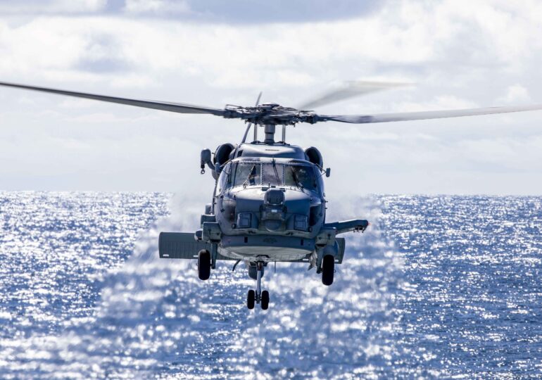 Un elicopter militar a căzut în Oceanul Pacific: 5 persoane sunt dispărute