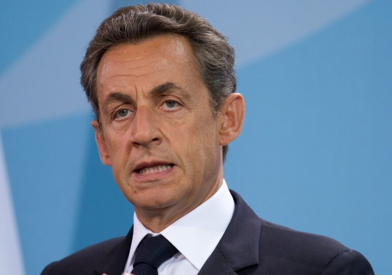 Nicolas Sarkozy a fost condamnat la un an de închisoare, la domiciliu, pentru finanţarea ilegală a campaniei prezidenţiale