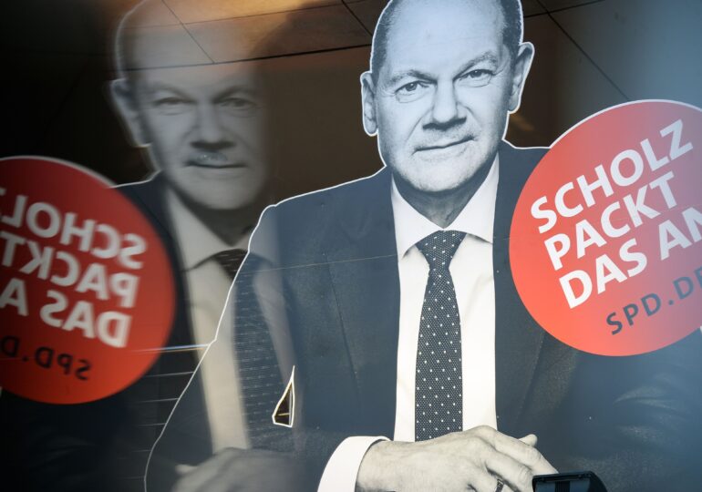 Olaf Scholz: Subestimat, ironizat și acum salvator al SPD