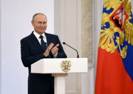 Putin se autoizolează după ce s-au descoperit cazuri de Covid în anturajul său