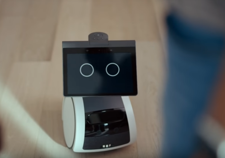 Amazon a prezentat Astro, un robot care face puţine, costă mult, iar angajaţii companiei spun că este groaznic
