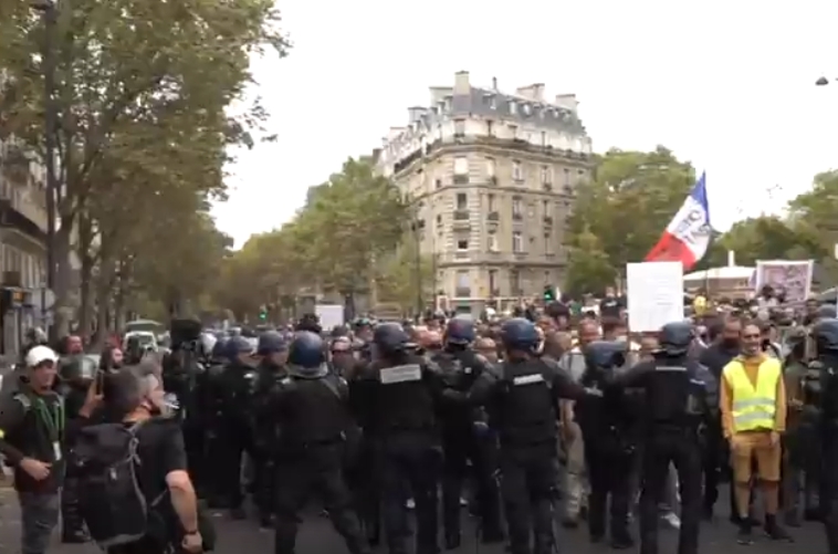 Proteste cu zeci de mii de oameni în Franţa, Austria şi Turcia, faţă de măsurile anti-COVID (Video)