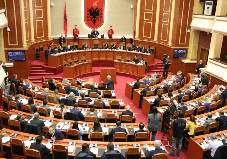 Parlamentul Albaniei a girat noul guvern, în premieră dominat de femei