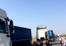Protest cu 400 de camioane pe centura Aradului: Statul ne împinge în faliment (Video)