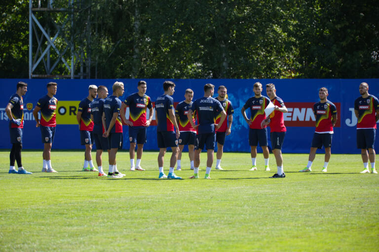 Echipa probabilă a naționalei României pentru meciul cu Islanda