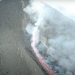 Exploziile vulcanice din La Palma se intensifică: Pompierii s-au retras, zborurile au fost anulate (Video)