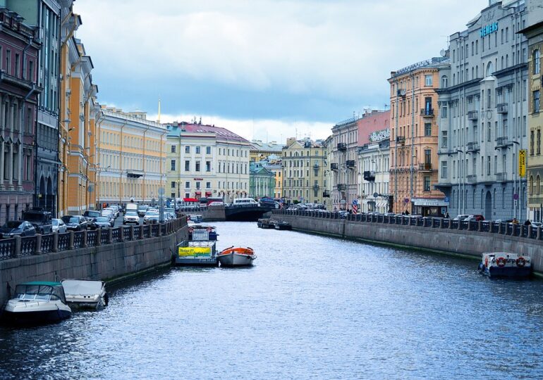 Sankt Petersburg, al doilea oraş ca mărime din Rusia, impune paşaportul sanitar