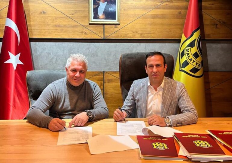 Marius Șumudică a semnat cu o nouă echipă