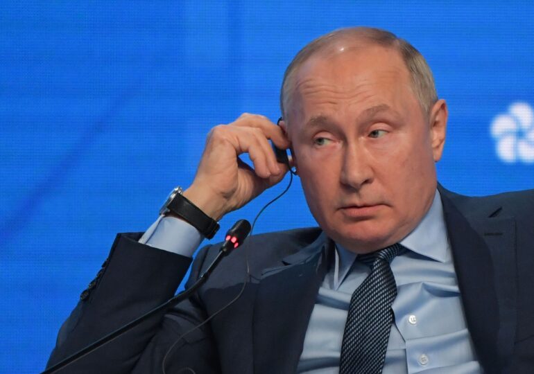 Lasă Putin intenţionat pe uscat piaţa gazului din UE?