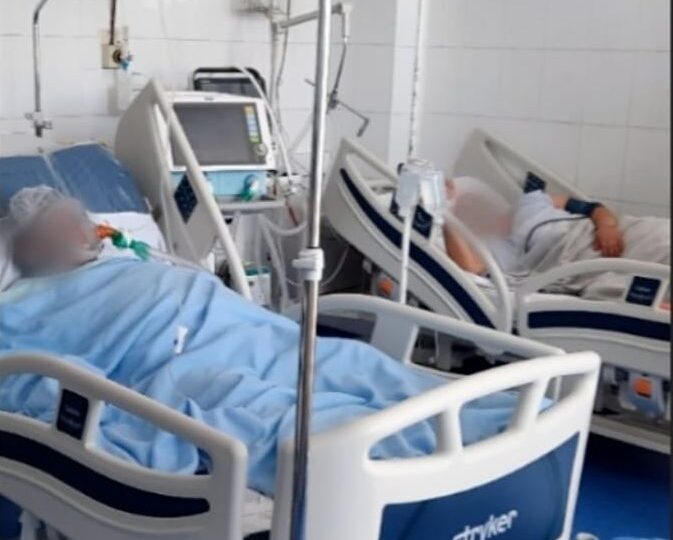 La Spitalul Județean Pitești, un tânăr a murit din cauza COVID chiar în ziua în care soția lui a născut