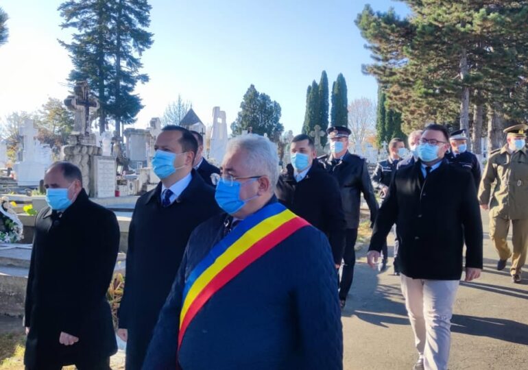 Primarul Sucevei: Am adus oameni de acasă să săpăm gropi pentru morții de Covid