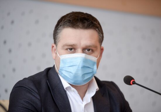 Ciucu militează pentru păstrarea alianței cu USR și îndeamnă primarii din București să nu provoace ”rupturi artificiale”. Replica lui Clotilde Armand