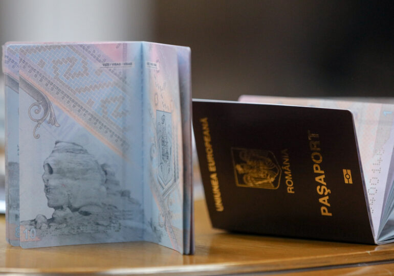MAI anunță o schimbare importantă pentru turiștii care vor pașaport