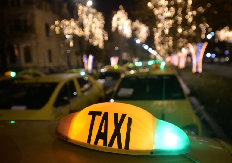 Nicușor Dan: Avem 7.000 de taxiuri și 28.000 de mașini care fac transport alternativ, în București. E concurență neloială!