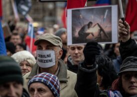 Protest cu mii de oameni la Praga: Să ne vaccinăm? Doar peste cadavrele voastre!
