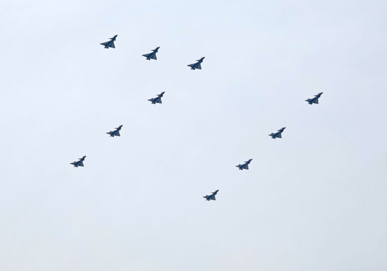 China a trimis zeci de avioane militare în spaţiul aerian al Taiwanului