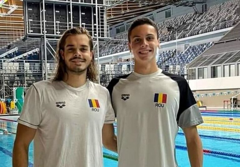 Vești bune de la Campionatul European de înot: Robert Glință și David Popovici, în semifinale la 100 de metri liber