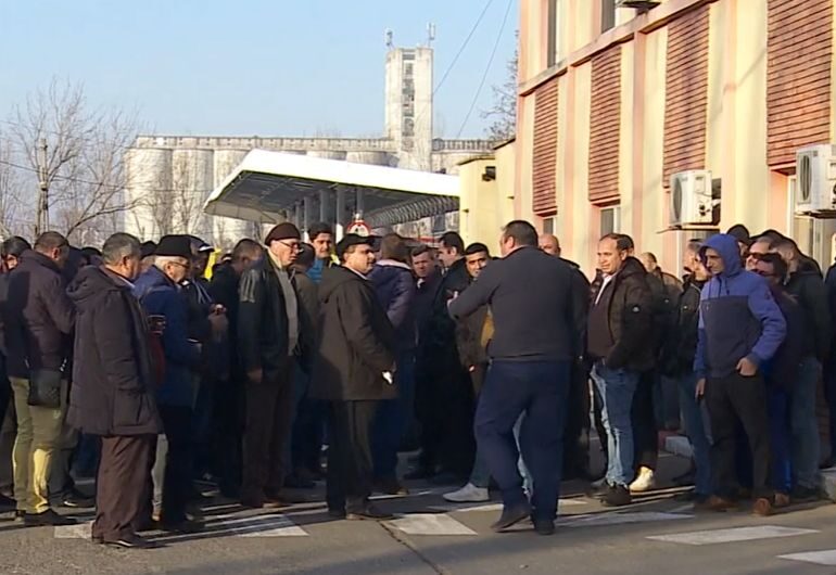 Transportul în comun din Constanța e blocat de un protest al angajaților, care vor 1.000 de lei în plus la salariu