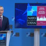 Stoltenberg: Dacă Rusia utilizează forţa împotriva Ucrainei, asta va avea consecinţe şi va trebui să plătească preţul