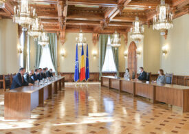 Acord pentru Guvernul Ciucă, dominat de PSD. Ciolacu primește felicitări, Cîțu e pus la zid, dar Iohannis e mulțumit (Video)