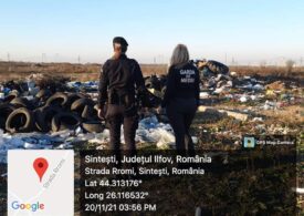 Comisarii de mediu trimiși la Sintești au fost atacați cu furcile de cei care ardeau ilegal deșeuri