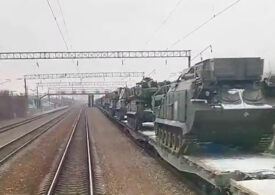 Rusia a trimis tancuri şi rachete la frontiera cu Ucraina, chiar înainte de summitul Putin-Biden