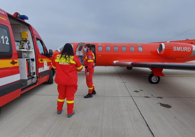 Două avioane-ambulanță vor intra în dotarea SMURD. Fiecare va putea duce 3 pacienţi ATI, inclusiv nou-născuţi