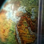 O nouă forță geopolitică se naște în deșerturile arabe, ajutată de războiul lui Putin