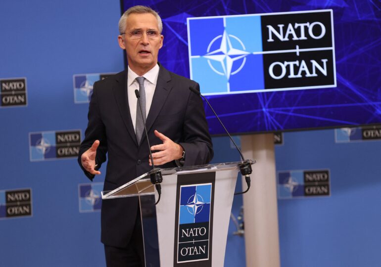 NATO remarcă o regrupare a trupelor ruse în Ucraina şi se aşteaptă la noi ofensive