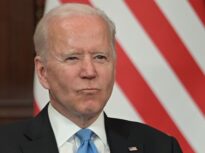 Joe Biden a insultat un jurnalist, care l-a întrebat despre inflaţie (Video)
