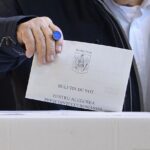 Augustin Zegrean spune ce ar trebui, de fapt, schimbat în Constituție, deşi tema a fost lansată de PSD „ca să-și justifice neputința” la capitolul pensii şi salarii Interviu