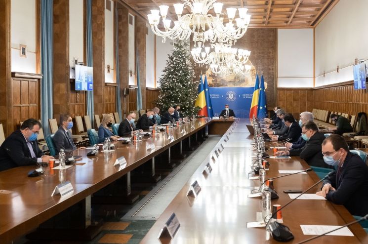 „Urzeala tronurilor” în Guvern. Miniștrii care ar putea fi remaniați acuză că se vrea destabilizarea României