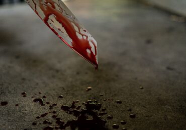 Copil de 12 ani, înjunghiat într-o școală din Arad