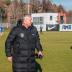 Declarație surprinzătoare a impresarului lui Dan Petrescu: „Poate pleca imediat și gratis de la CFR Cluj”