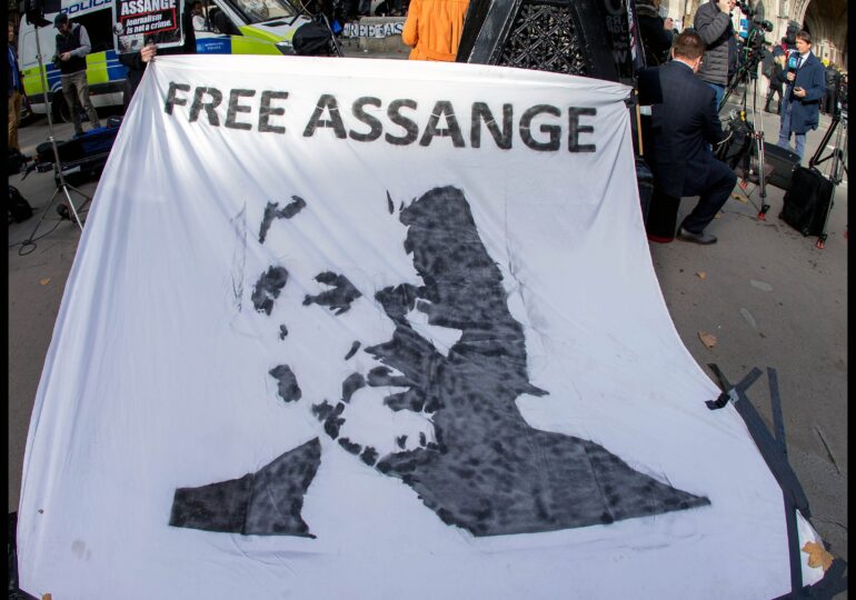SUA câștigă la Londra procesul pentru extrădarea lui Julian Assange, fondatorul Wikileaks