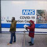 Test PCR obligatoriu la intrarea în Marea Britanie, inclusiv pentru cei vaccinați