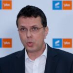 Ce a găsit USR în bugetul pe 2024: venituri supraevaluate, unele cheltuieli nu există, la pensii s-au „pierdut” 15 miliarde lei (Video)