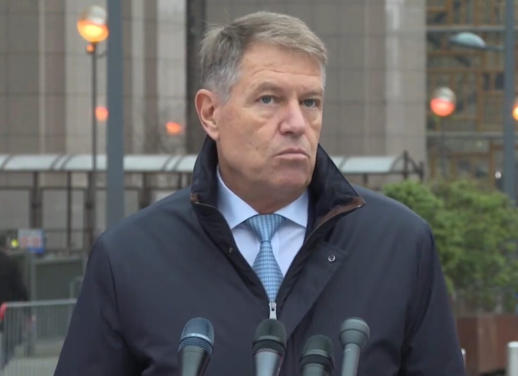 O mașină de protocol folosită de Klaus Iohannis când era primar, scoasă la licitație cu un preț de pornire neașteptat de mic