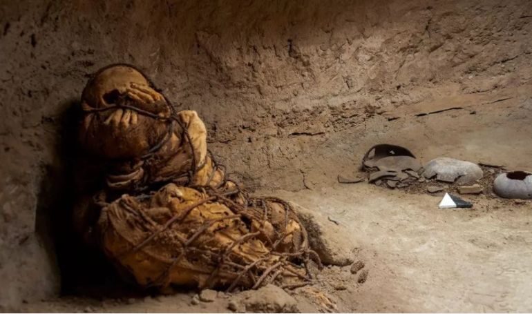 O mumie a fost găsită legată fedeleș. De ce a fost bărbatul trimis pe altă lume așa