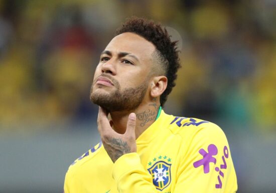 Neymar semnează un nou contract