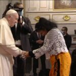 Papa Francisc cere ‘să deschidem ochii’ la sclavia şi tortura din taberele de migranţi