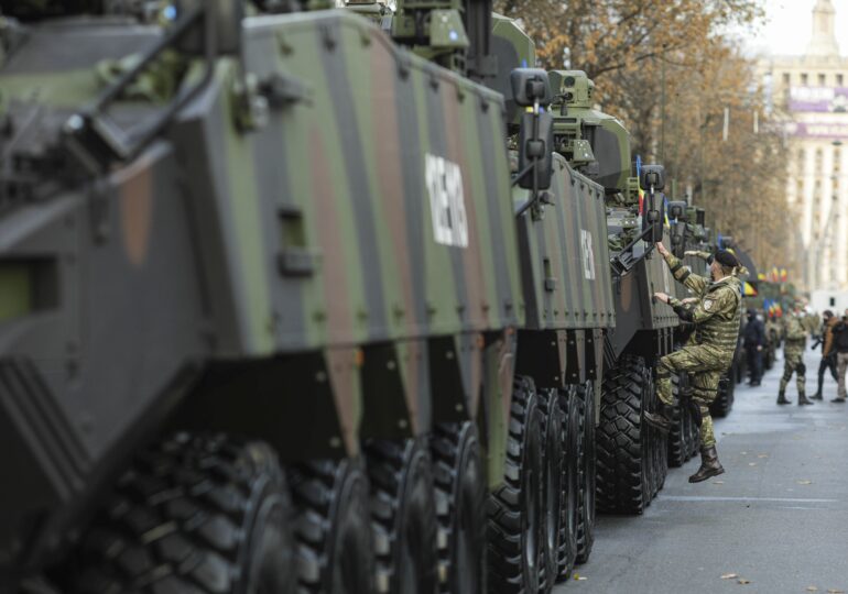 Repetiție generală, duminică, pentru parada de Ziua Națională. Sunt restricții de trafic toată ziua