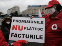 Federația SANITAS declanșează greva generală. Guvernul, acuzat că a tăiat din drepturile angajaților
