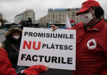 „Sporul de 5 lei” care a aprins revolta în spitale. SANITAS amenință cu proteste după proiectul noii legi a salarizării