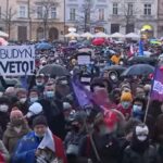 Proteste în mai multe oraşe din Polonia pentru susţinerea libertăţii presei (Video)